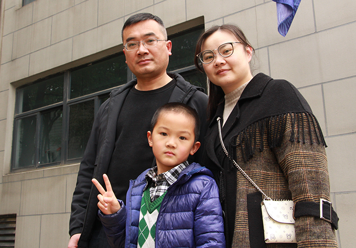 2022年企业开放日：“拥抱一棵树”主题活动_PP电子 -神经药物生产基地