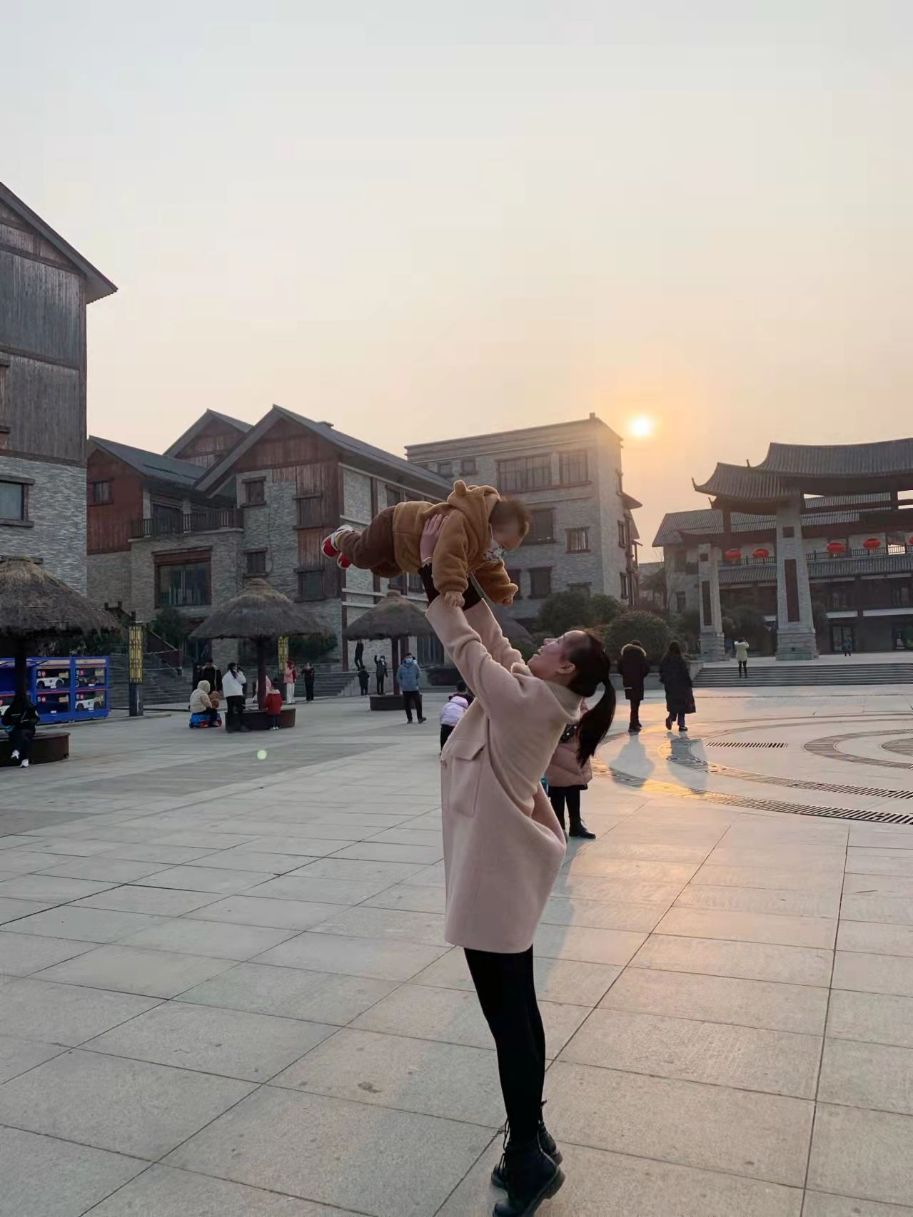 【三八女神节】愿你不惧时光，，，，，，自成光线_PP电子 -神经药物生产基地